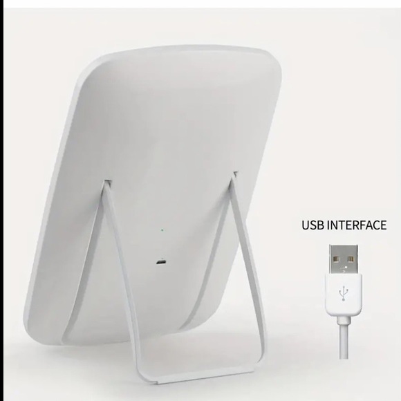 $20 start ❤️ PORTABLE DESKTOP LED MAKEUP VANITY MIRROR - Picture 3 of 9